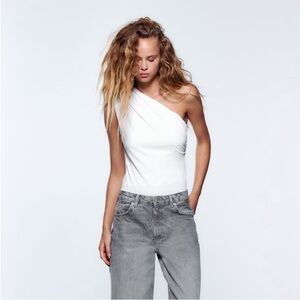 New Zara Cream One-Shoulder Bodysuit Size Large